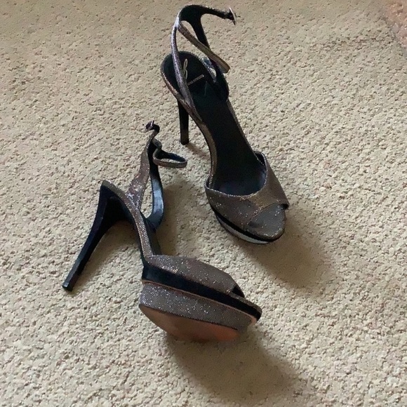 Brian Atwood Women’s Femme Fatale Platform Sandals Black Sparkle Size 8 Stiletto - Picture 3 of 3